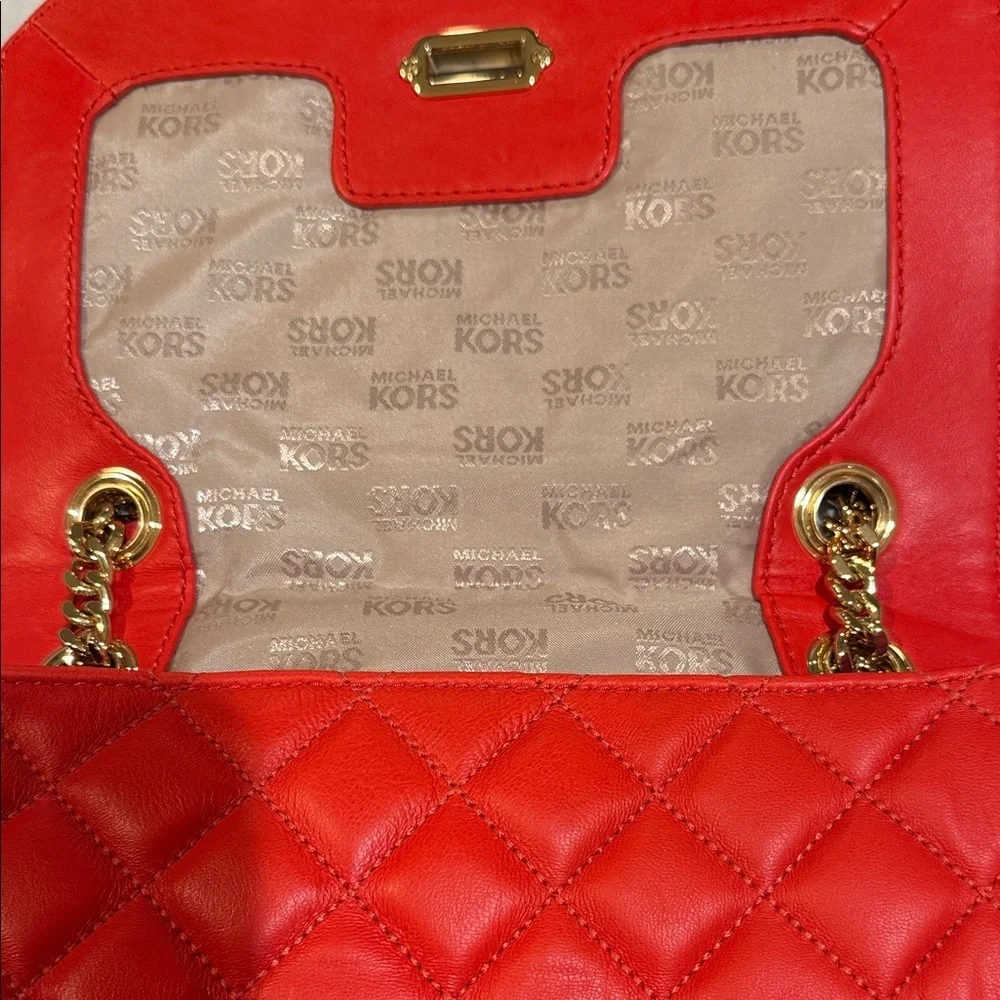Michael Kors Vivianne Quilted Shoulder Crossbody Leather Purse Bag